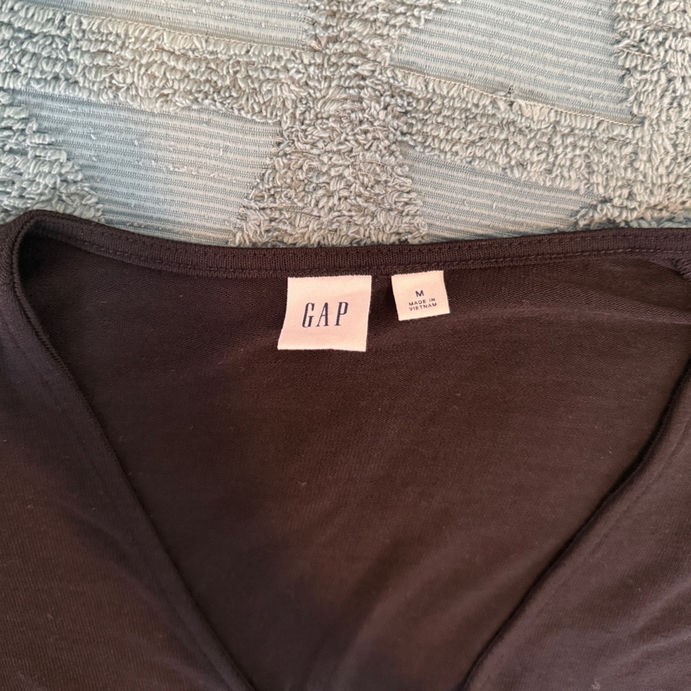 GAP black V-Neck wrap Top